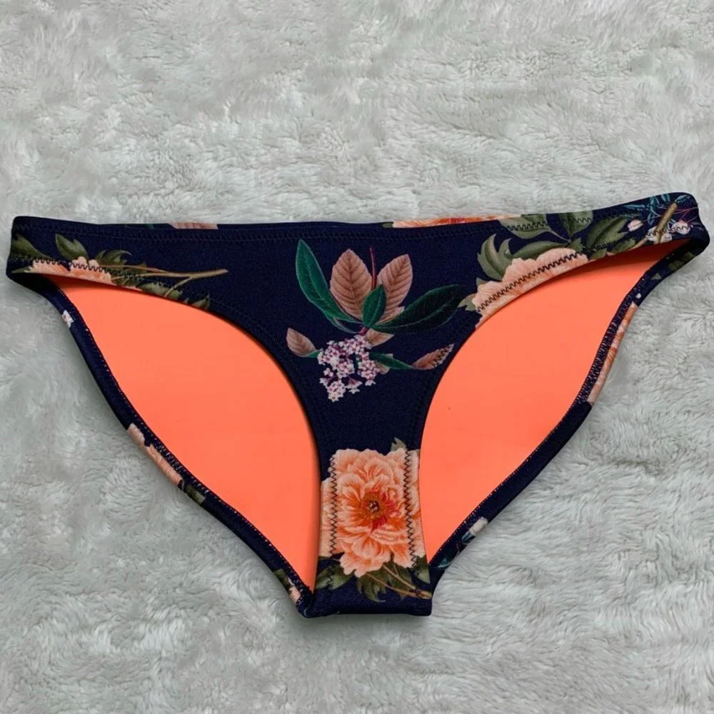 Triangl Swimwear Women’s Neoprene Floral Blue Bikini Botton Size Large